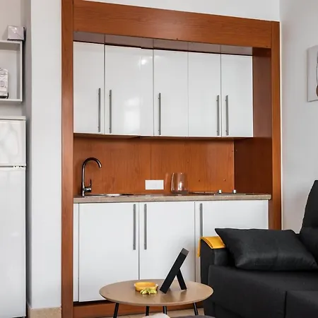 Sur Palmeras 525 * 푸엔히롤라
